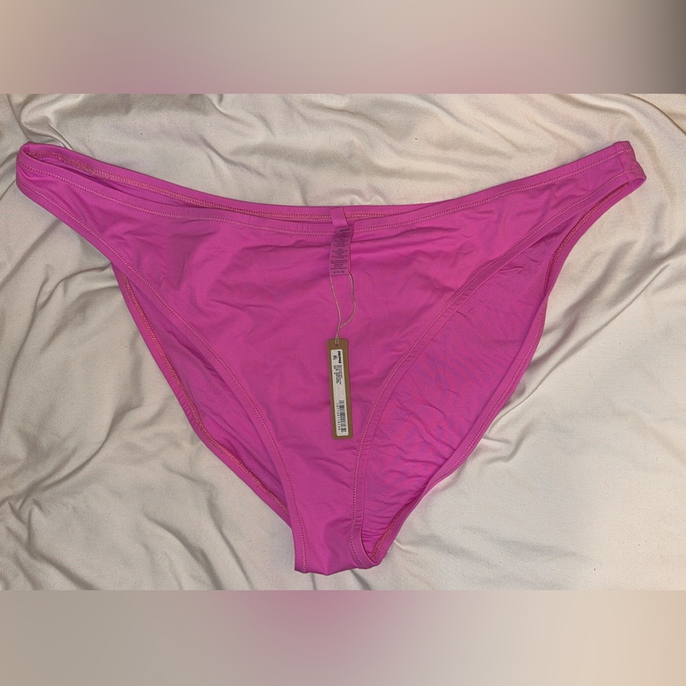 NWT SKIMS Pink Bikini Bottom Size 4X